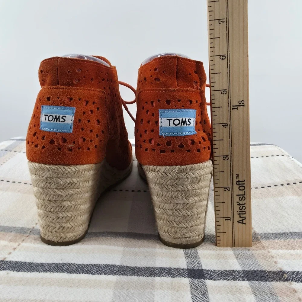 Toms desert wedge